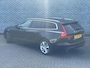 Volvo V60 2.0 B4 Momentum Business | Trekhaak | Achteruitrijcamera | Parkeersensoren | Lederen Bekleding | Stoelverwarming | Cruise Control Adaptief | Navigatie | Apple Carplay | Android Auto
