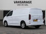Ford Transit Custom 300 2.0 TDCI L1H1 Limited | Apple-/Android Carplay | Stoelverwarming | Dodehoek detectie | ACC | BearLock | Climate control | 3 zits | Groot navigatiescherm | Lichtmetalen velgen