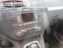 Ford C-Max 1.8-16V Ghia nw apk ,trekhaak,airco ecc etc