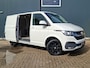 Volkswagen Transporter 2.0 TDI L1H1 150PK * Trekhaak * Navigatiesysteem * 3-Zits * Parkeercamera * 96.000KM! *