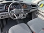 Volkswagen Transporter 2.0 TDI L1H1 150PK * Trekhaak * Navigatiesysteem * 3-Zits * Parkeercamera * 96.000KM! *
