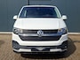 Volkswagen Transporter 2.0 TDI L1H1 150PK * Trekhaak * Navigatiesysteem * 3-Zits * Parkeercamera * 96.000KM! *