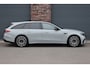 Mercedes-Benz E-klasse Estate AMG 53 4MATIC+ Premium+ | 612pk | Hyperscreen | Achterasbesturing | Distronic+ | Burmester | Trekhaak | HUD | Verwarmd Stuurwiel | Digital Light | 3D-Display |