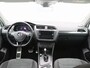 Volkswagen Tiguan 1.5 TSi ACT 150 Pk Automaat R line | Stoelverwarming | Panorama dak | Camera | Trekhaak | Keyless | 19 Inch | 160.773 Km !!