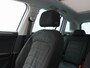 Volkswagen Tiguan 1.5 TSi ACT 150 Pk Automaat R line | Stoelverwarming | Panorama dak | Camera | Trekhaak | Keyless | 19 Inch | 160.773 Km !!