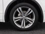 Volkswagen Tiguan 1.5 TSi ACT 150 Pk Automaat R line | Stoelverwarming | Panorama dak | Camera | Trekhaak | Keyless | 19 Inch | 160.773 Km !!