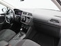 Volkswagen Tiguan 1.5 TSi ACT 150 Pk Automaat R line | Stoelverwarming | Panorama dak | Camera | Trekhaak | Keyless | 19 Inch | 160.773 Km !!