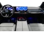 BMW 5-Serie Touring 530e xDrive M Sport Pro Edition / UNIEK!!! / M5 Look / M Sport Bodykit / Panoramadak / Stoelkoeling & -verwarming / Carbon interieur / Iconic Glow / Harman Kardon / Elektr. verstelbare voorstoelen + memory / HUD / Apple Carplay - Android Auto / Rondomzichtcamera / Premium BMW colour / Matrix LED / Achterbank verwarming / 21'' LMV / Lederen bekleding / Ambienteverlichting / Trekhaak (zwenkbaar)