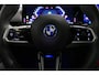 BMW 5-Serie Touring 530e xDrive M Sport Pro Edition / UNIEK!!! / M5 Look / M Sport Bodykit / Panoramadak / Stoelkoeling & -verwarming / Carbon interieur / Iconic Glow / Harman Kardon / Elektr. verstelbare voorstoelen + memory / HUD / Apple Carplay - Android Auto / Rondomzichtcamera / Premium BMW colour / Matrix LED / Achterbank verwarming / 21'' LMV / Lederen bekleding / Ambienteverlichting / Trekhaak (zwenkbaar)