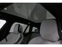 BMW 5-Serie Touring 530e xDrive M Sport Pro Edition / UNIEK!!! / M5 Look / M Sport Bodykit / Panoramadak / Stoelkoeling & -verwarming / Carbon interieur / Iconic Glow / Harman Kardon / Elektr. verstelbare voorstoelen + memory / HUD / Apple Carplay - Android Auto / Rondomzichtcamera / Premium BMW colour / Matrix LED / Achterbank verwarming / 21'' LMV / Lederen bekleding / Ambienteverlichting / Trekhaak (zwenkbaar)