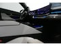 BMW 5-Serie Touring 530e xDrive M Sport Pro Edition / UNIEK!!! / M5 Look / M Sport Bodykit / Panoramadak / Stoelkoeling & -verwarming / Carbon interieur / Iconic Glow / Harman Kardon / Elektr. verstelbare voorstoelen + memory / HUD / Apple Carplay - Android Auto / Rondomzichtcamera / Premium BMW colour / Matrix LED / Achterbank verwarming / 21'' LMV / Lederen bekleding / Ambienteverlichting / Trekhaak (zwenkbaar)