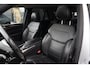 Mercedes-Benz ML-klasse 350 | 306PK | Schuifdak | Leder | Camera | Keyless Een indrukwekkend exemplaar van de Mercedes-Benz M-Klasse 350 met de krachtige 3.5 V6 benzinemotor met 306 pk, gekoppeld aan een comfortabele automatische transmissie. Een echte SUV voor wie