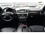 Mercedes-Benz ML-klasse 350 | 306PK | Schuifdak | Leder | Camera | Keyless Een indrukwekkend exemplaar van de Mercedes-Benz M-Klasse 350 met de krachtige 3.5 V6 benzinemotor met 306 pk, gekoppeld aan een comfortabele automatische transmissie. Een echte SUV voor wie