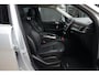 Mercedes-Benz ML-klasse 350 | 306PK | Schuifdak | Leder | Camera | Keyless Een indrukwekkend exemplaar van de Mercedes-Benz M-Klasse 350 met de krachtige 3.5 V6 benzinemotor met 306 pk, gekoppeld aan een comfortabele automatische transmissie. Een echte SUV voor wie