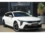 Kia K4 Sportswagon 1.6 T-GDi MHEV GT-Line Launch Edition | 150PK | Navi | Stoelverwarming | Camera | ACC | Kia K4 Sportswagon GT-Line 150 PK Mild Hybrid met 1.6 viercilinder, navigatie, stoelverwarming, achteruitrijcamera, adaptieve cruise control, keyless entry, Apple CarPlay/Android Auto, draadl