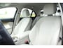 Mercedes-Benz C-klasse 350 e Lease Edition | 279PK | Navi | Trekhaak | AIRMATIC | Camera | Mercedes-Benz C-Klasse 350 e Lease Edition 279 PK Plug-in Hybrid met 2.0 viercilinder, navigatie, afneembare trekhaak, AIRMATIC luchtvering, achteruitrijcamera, stoelverwarming, 17-inch licht