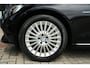 Mercedes-Benz C-klasse 350 e Lease Edition | 279PK | Navi | Trekhaak | AIRMATIC | Camera | Mercedes-Benz C-Klasse 350 e Lease Edition 279 PK Plug-in Hybrid met 2.0 viercilinder, navigatie, afneembare trekhaak, AIRMATIC luchtvering, achteruitrijcamera, stoelverwarming, 17-inch licht
