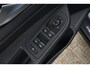 Volkswagen Golf 1.5 eTSI R-Line Edition | 150 PK | DSG | PANO | 360° | Adaptive Cruise Control | Sportief, modern en bijzonder compleet: deze Volkswagen Golf 1.5 eTSI R-Line uit 2026 combineert de sportieve uitstraling van de R-Line met de efficiënte 1.5 eTSI mild-hybrid aandrijflijn.