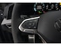 Volkswagen Golf 1.5 eTSI R-Line Edition | 150 PK | DSG | PANO | 360° CAMERA | LED | ACC Sportief, modern en bijzonder compleet: deze Volkswagen Golf 1.5 eTSI R-Line uit 2026 combineert de sportieve uitstraling van de R-Line met de efficiënte 1.5 eTSI mild-hybrid aandrijflijn.