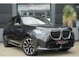BMW X3 30e xDrive M Sport | 300PK | Pano | HUD | 360° | Harman Kardon | 20" | Keyless | Driving Assistant Professional | BMW X3 30e xDrive M Sport 300 PK Plug-in Hybrid met 2.0 viercilinder, panoramadak, Head-Up Display, 360° camera, Harman Kardon Premium Sound, 20-inch lichtmetalen velgen, Keyless Entry, Drivi