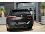 BMW X3 30e xDrive M Sport | 300PK | Pano | HUD | 360° | Harman Kardon | 20" | Keyless | Driving Assistant Professional | BMW X3 30e xDrive M Sport 300 PK Plug-in Hybrid met 2.0 viercilinder, panoramadak, Head-Up Display, 360° camera, Harman Kardon Premium Sound, 20-inch lichtmetalen velgen, Keyless Entry, Drivi
