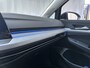 Volkswagen Golf 1.0 TSI 110pk Life Sfeerverlichting Navigatie App-Connect DAB+