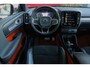 Volvo XC40 2.0 T4 AWD R-Design | Trekhaak | Stuur- en stoelverwarming | BLIS | Memory Seat | Adaptieve Cruise met Stuurhulp | Lava Orange interieur