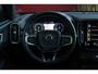 Volvo XC40 2.0 T4 AWD R-Design | Trekhaak | Stuur- en stoelverwarming | BLIS | Memory Seat | Adaptieve Cruise met Stuurhulp | Lava Orange interieur