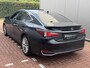 Lexus ES 300h President Line Full Option Dealer Onderhouden