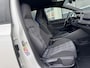 Volkswagen Golf 1.4 eHybrid GTE 245PK | Digital Cockpit | IQ Drive | Sportstoelen | LED | Stuur/Stoelverwarming | Camera | CarPlay | Adaptive Cruise | Navigatie | Climate