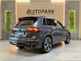 Volkswagen Tiguan 1.5 TSI 3X R-LINE |PANO|HuD|IQ LIGHTS|ACC|LANE ASSIST|CARPLAY|TREKHAAK|SFEERVERLICHTING|20 INCH|2021|BOMVOL!
