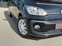 Volkswagen Up! 1.0 65pk Move Up! Cruise | Stoelverwarming | Camera | 4-season | Mistlampen | Bluetooth | Rijklaar incl. 1 jaar Bovag garantie