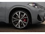BMW X2 sDrive20i M Sport Business Edition Plus Automaat Panoramadak Leder Sportstoelen Head Up Display M Brooklyn Grau Sfeerverlichting LED Stuur & Stoelverwarming