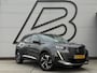 Peugeot 2008 1.2 PureTech Blue Lease Allure 2e Eigenaar|Navi|Camera|D-riem vv in 2025|i-Cockpit|Trekhaak|Cruise|Carplay|Clima|PDC V+A|Elek ramen|Nieuwe APK bij Aflevering