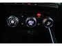 Renault Clio 1.0 TCe Intens (CAMERA, NAVIGATIE, CRUISE CONTROL, PARKEERSENSOREN)
