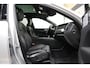 Volvo XC60 2.0 Recharge T8 AWD R-Design 390PK * Pano - Trekhaak - B&W - Head Up - 360° Cam - Luchtvering *