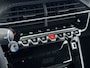 Peugeot e-2008 EV GT Pack SOH 90% Panoramadak Adap.Cruise 360°Camera Stoelverwarming Apple Carplay Android Auto 50kWh Navi Ecc Lmv Led Lane Assist Voorruitverwarming 1e Eigenaar Dealeronderhouden Origineel Nederlandse Auto