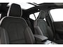 Volvo XC40 B4 (M-HYBRID) PLUS DARK -PANO.DAK|HARMAN/KARDON|CAMERA|POWER-SEATS|VERW.VOORRUIT|PRIVACY.GLAS|TREKHAAK|18"