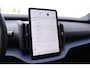 Volvo EX30 272PK Single Motor Extended Range Plus 69 kWh / Adaptive Cruise Control / Harman Kardon / Stoelverwarming / Stuurverwarming / Achteruitrijcamera / Elektrische achterklep / Parkeersensoren V+A