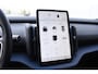 Volvo EX30 272PK Single Motor Extended Range Plus 69 kWh / Adaptive Cruise Control / Harman Kardon / Stoelverwarming / Stuurverwarming / Achteruitrijcamera / Elektrische achterklep / Parkeersensoren V+A