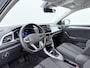 Volkswagen T-Roc 1.5 TSI Life Edition | Navigatie | Camera | Keyless | ACC | 17'' |