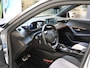 Peugeot e-2008 EV GT Pack 50 kWh | Keyless Entry | Stoelverwarming | Camera | Dodehoeksensor