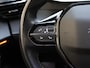Peugeot e-2008 EV GT Pack 50 kWh | Keyless Entry | Stoelverwarming | Camera | Dodehoeksensor