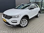 Volkswagen T-Roc 1.0 TSI Style Business | ACC | Navi | Trekhaak