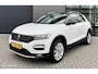Volkswagen T-Roc 1.0 TSI Style Business | ACC | Navi | Trekhaak