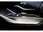 BMW 3-Serie Touring 320e M Line / Head Up / Memory / Navi / Camera / Acc / F1 / Open Panoramadak / Led / Pdc / 19 Inch