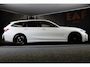 BMW 3-Serie Touring 320e M Line / Head Up / Memory / Navi / Camera / Acc / F1 / Open Panoramadak / Led / Pdc / 19 Inch