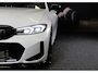 BMW 3-Serie Touring 320e M Line / Head Up / Memory / Navi / Camera / Acc / F1 / Open Panoramadak / Led / Pdc / 19 Inch
