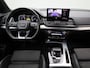 Audi Q5 50 TFSI e S edition | S-line | Vlak Stuur | Automaat | LMV | Half Leder | Camera | Trekhaak | Virtual cockpit | Climate control | Stoel verwarming | Navigatie | DAB |