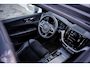 Volvo XC60 2.0 T8 407pk AWD R-Design Pano-dak|Trekhaak|ACC|HuD|Dealer-onderhouden